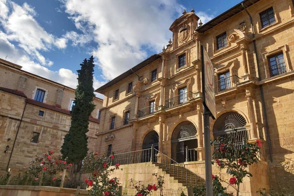 Apartamento Nuevo-Casco Histórico-Parking gratuito. Oviedo Exterior foto